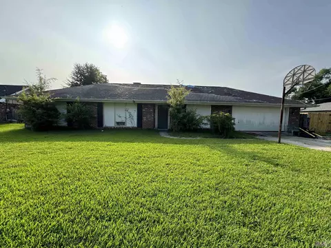 308 Monsanto Ave, Luling, LA 70070
