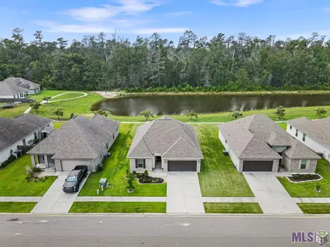 18081 Terraceside Dr, Prairieville, LA 70769