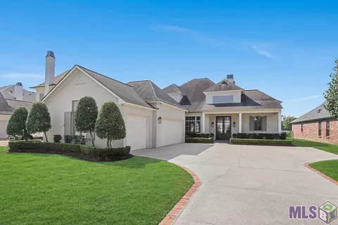 2143 Tiger Crossing Dr, Baton Rouge, LA 70810