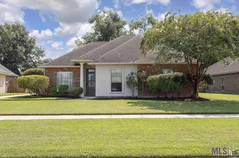1112 S Sanctuary Ave, Gonzales, LA 70737