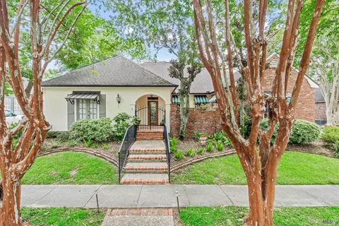 3911 Willow Bay Dr, Baton Rouge, LA 70809