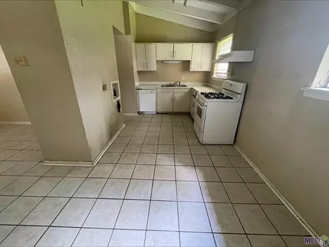 2514 Evans Dr, Baker, LA 70714 photo 4