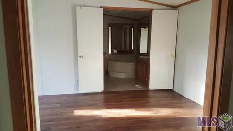 12725 Hodges Ln, Walker, LA 70785 photo 3
