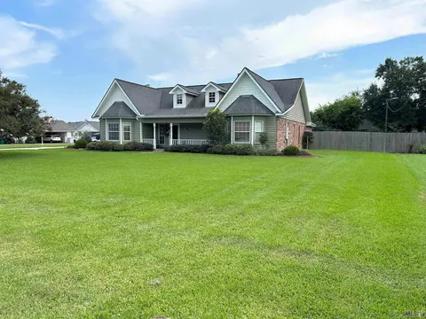 131 Demas Dr, Lafayette, LA 70506