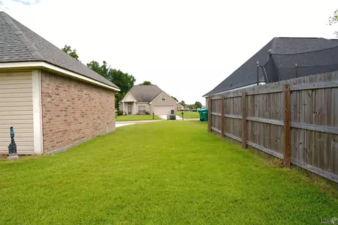 40359 Kipling Dr, Darrow, LA 70725 photo 4