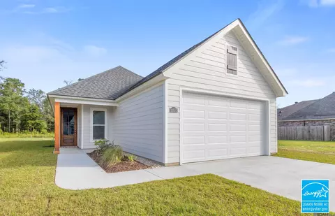 10552 Highland Lakes Dr, Denham Springs, LA 70726