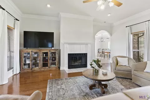 40231 Parker Rd, Prairieville, LA 70769