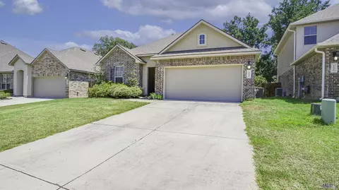 21242 W Grove Dr, Zachary, LA 70791