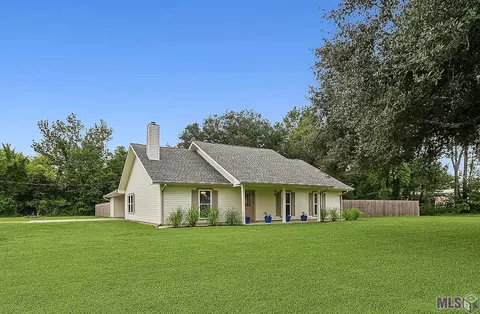 14078 Gerry Kramer Rd, Gonzales, LA 70737