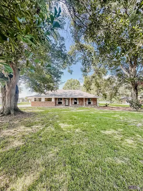 39512 Al Dr, Prairieville, LA 70769