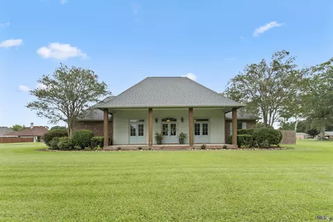 13414 J D Broussard Rd, Gonzales, LA 70737