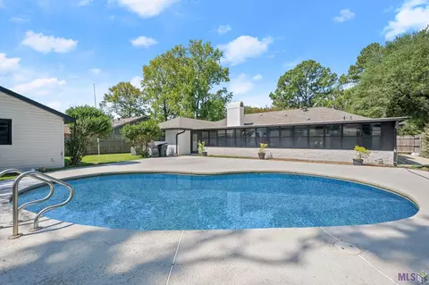 945 Marlbrook Dr, Baton Rouge, LA 70815