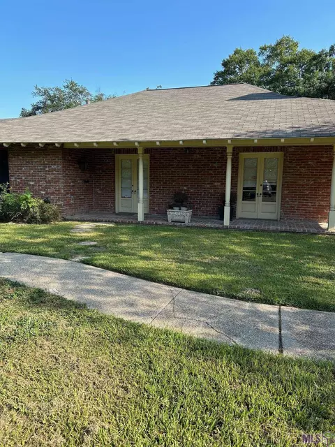 2555 Hundred Oaks Ave, Baton Rouge, LA 70808