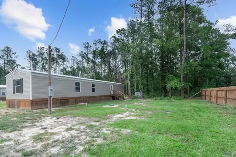 27272 Patterson Rd, Springfield, LA 70426 photo 2