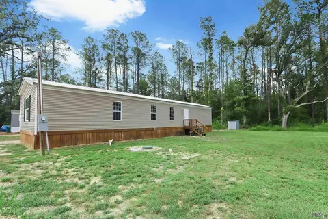 27272 Patterson Rd, Springfield, LA 70426