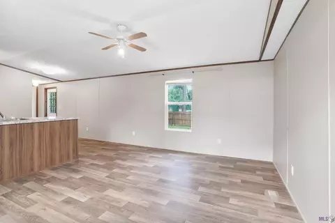 27272 Patterson Rd, Springfield, LA 70426 photo 7
