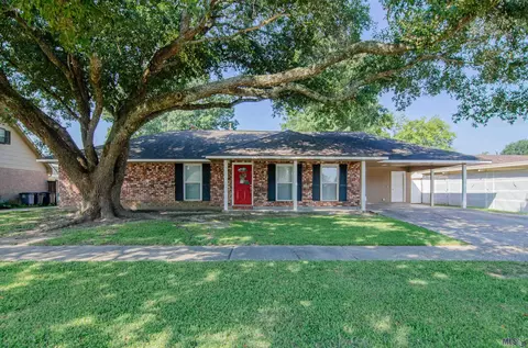 5141 Mccormick Ave, Greenwell Springs, LA 70739
