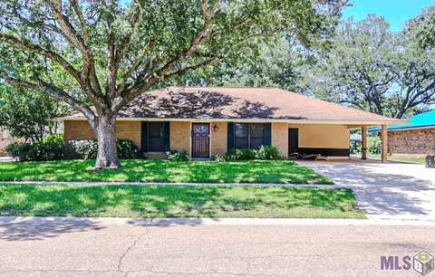 10465 Bronzebush Ave, Baton Rouge, LA 70816