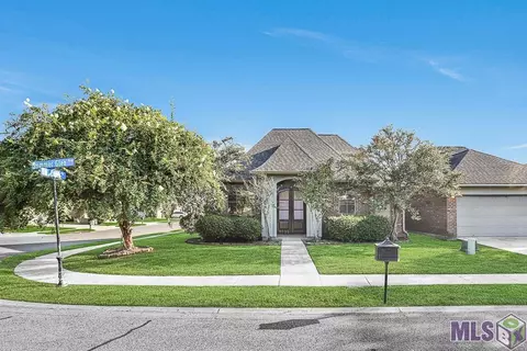 9735 Summer Glenn Ave, Baton Rouge, LA 70810
