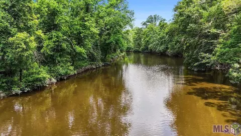 18668 Muddy Creek Rd, Prairieville, LA 70769
