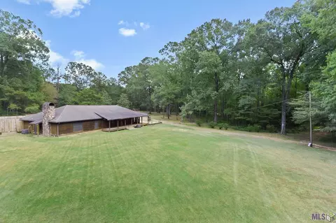 8757 Muscadine Ln W, Saint Francisville, LA 70775