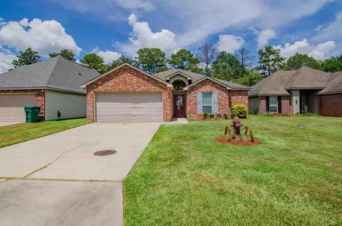 11533 Mary Lee Dr, Denham Springs, LA 70726