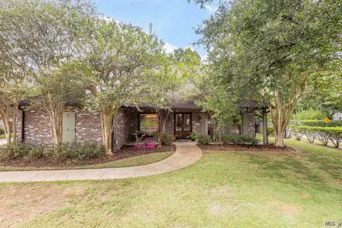 2989 Laurel Plantation Ave, Baton Rouge, LA 70820