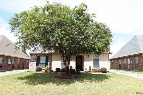 40318 Crestridge Dr, Gonzales, LA 70737