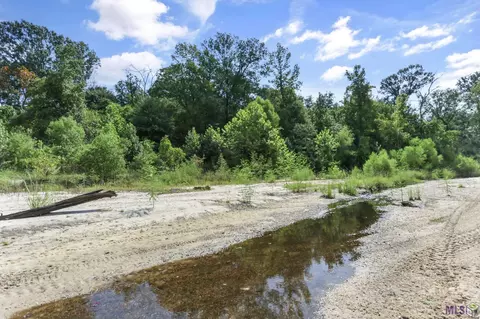 10482 Byrnes Rd, Saint Francisville, LA 70775
