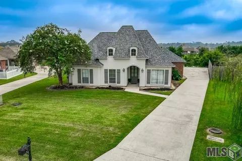 10351 Crooked Creek Ln, Denham Springs, LA 70726