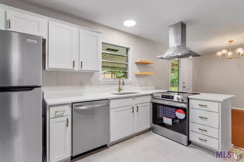 9457 Rainford Rd, Baton Rouge, LA 70810