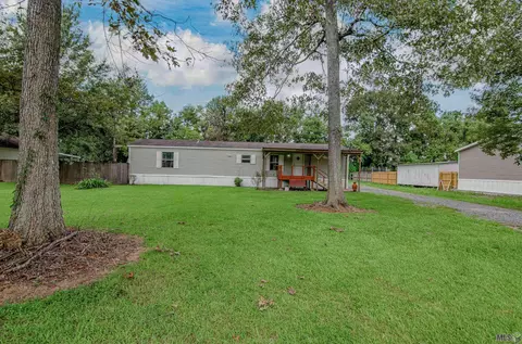 13464 Leon A Babin Sr Rd, Gonzales, LA 70737