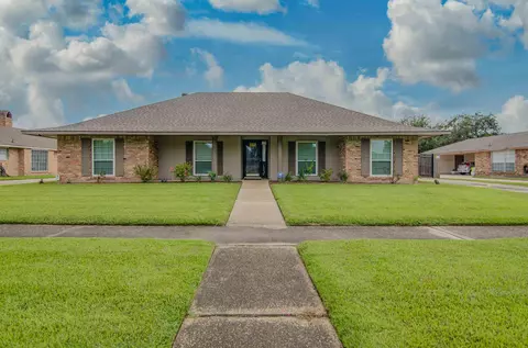 15040 Seven Pines Ave, Baton Rouge, LA 70817