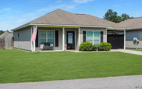 32443 Lake Pointe Blvd, Denham Springs, LA 70726
