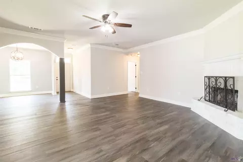 28790 Brett Dr, Walker, LA 70785 photo 5