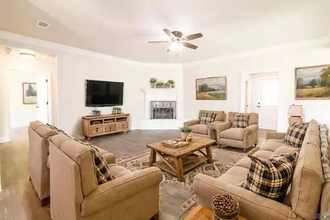 28790 Brett Dr, Walker, LA 70785 photo 3