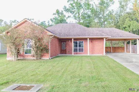 44362 Kaytain Xing, Sorrento, LA 70778
