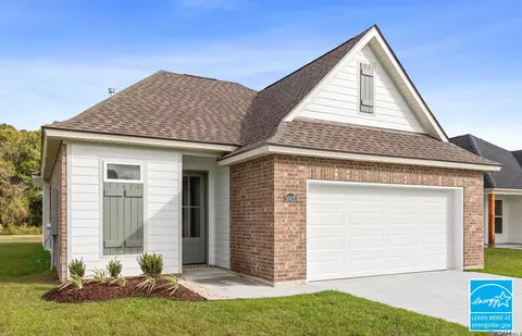10420 Highland Lakes Dr, Denham Springs, LA 70726