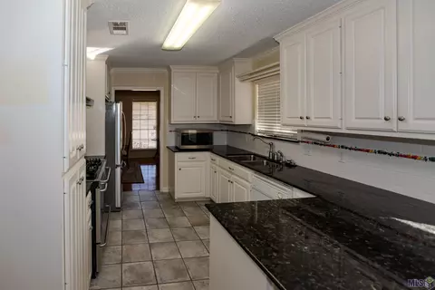 2323 Debra Dr, Baker, LA 70714 photo 8
