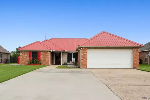 26072 Big Ben Dr, Denham Springs, LA 70726