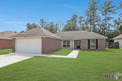12750 Bonnie Bleu Dr, Denham Springs, LA 70726