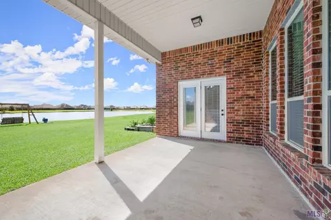 Exterior - 3893 Union Dr, Addis, LA 70710 photo 2 of 5