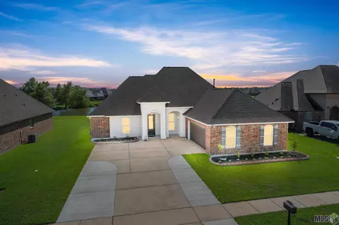 Exterior - 3893 Union Dr, Addis, LA 70710 photo 5 of 5