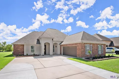3893 Union Dr, Addis, LA 70710