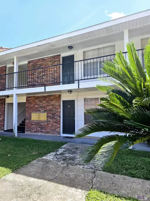 1701 Lobdell Ave #18, Baton Rouge, LA 70806
