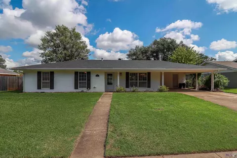 505 Highpoint Dr, Alexandria, LA 71303