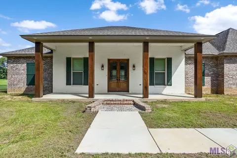 528 W Plains Port Hudson Rd, Zachary, LA 70791