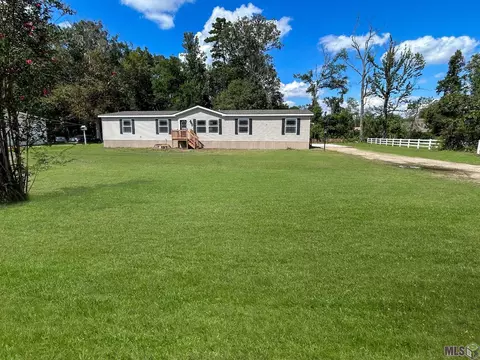 10009 Cochise Dr, Denham Springs, LA 70726