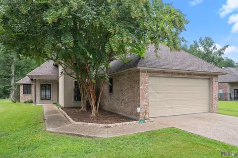 6105 Beechgrove Ln, Saint Francisville, LA 70775