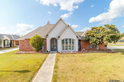 36555 Stanton Hall, Denham Springs, LA 70706